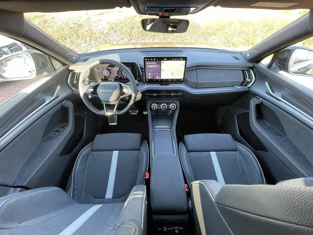 Skoda Kodiaq 1.5 TSI DSG Sportline NEUES MODELL PANO 7 null-photo-13