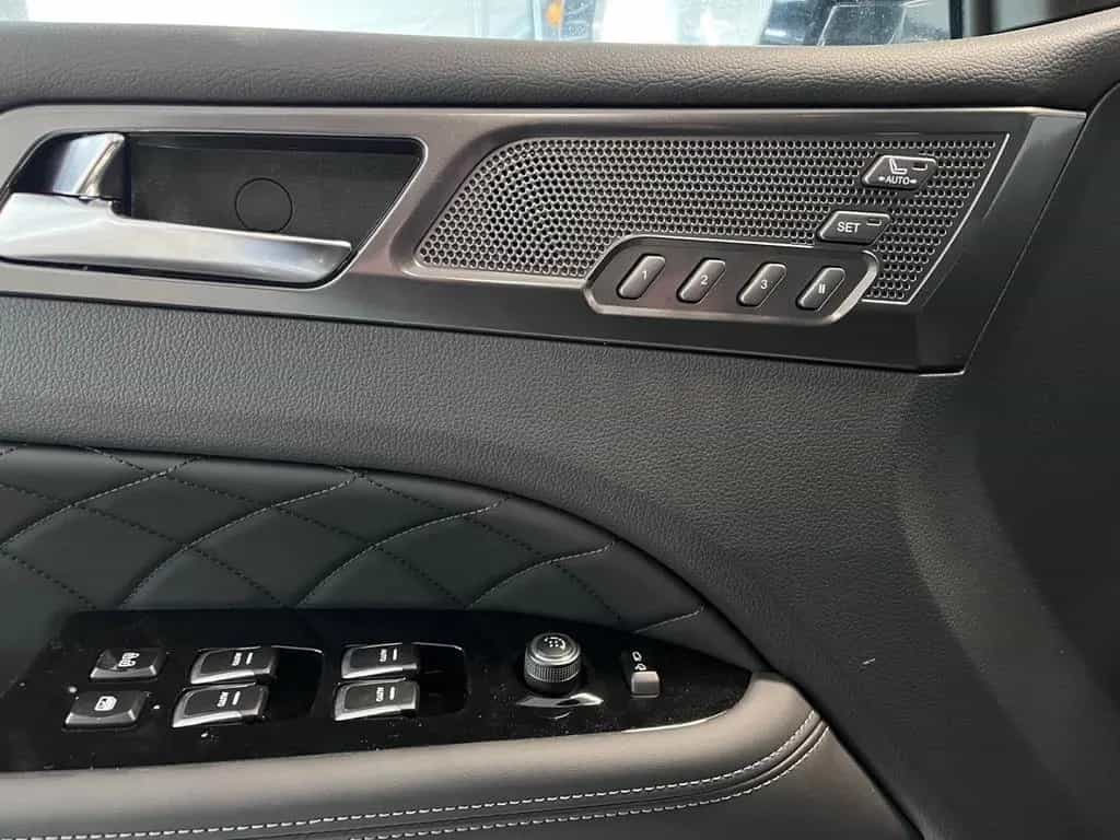 KGM Rexton 2.2 D Lux LED ACC Klimasitze Navi 360Grad 06/2025-photo-10