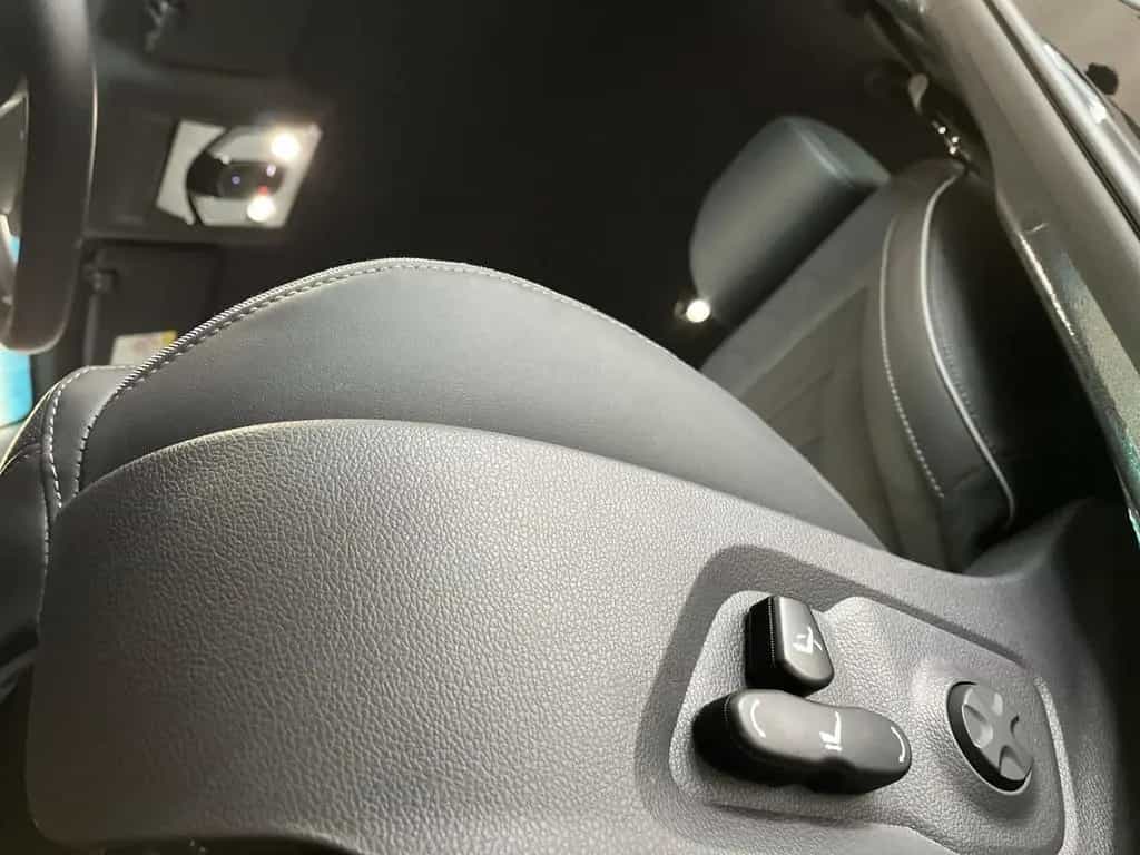 KGM Rexton 2.2 D Lux LED ACC Klimasitze Navi 360Grad 06/2025-photo-9