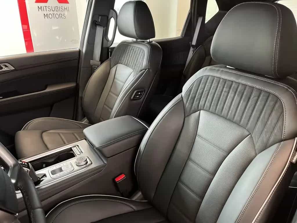 Ssangyong REXTON 2.2 D Lux 4WD LED Navi Abstandstempomat 3 06/2025-photo-11