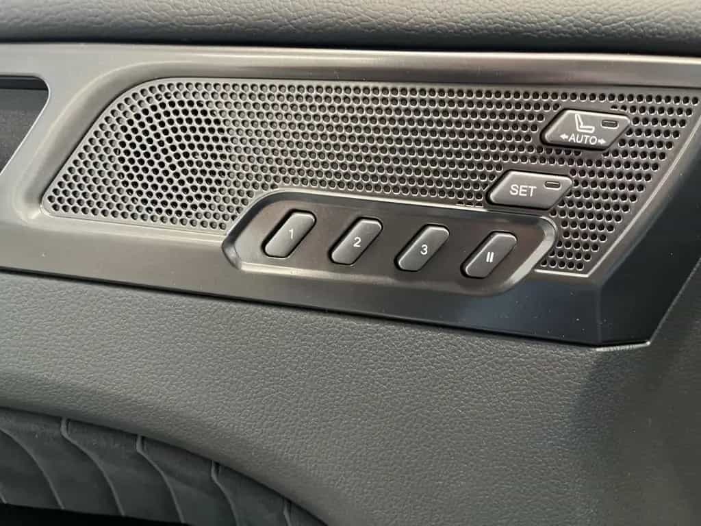 Ssangyong REXTON 2.2 D Lux 4WD LED Navi Abstandstempomat 3 06/2025-photo-9