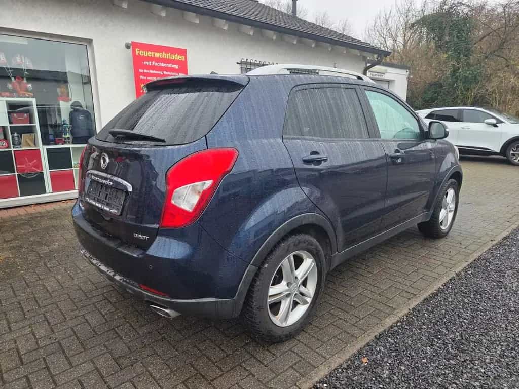 Ssangyong Korando 2.0 Ec Diesel e-XDi* TÜV NEU* 8 ALu´s 05/2015-photo-5