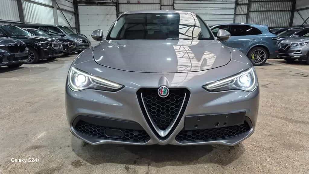 Alfa Romeo Stelvio First Edition Q4 04/2017-photo-2