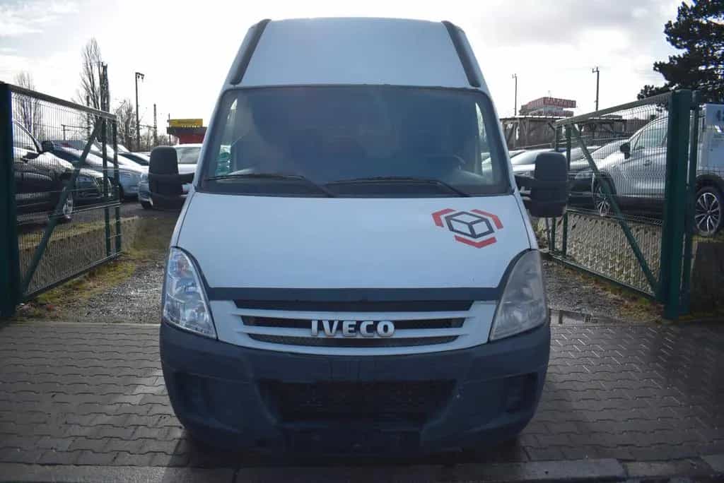 Iveco Daily C30V 07/2011-photo-1