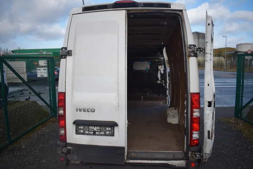 Iveco Daily C30V 07/2011-photo-10