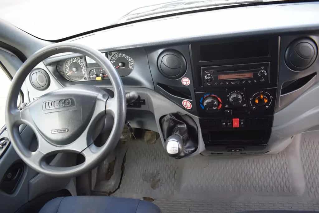 Iveco Daily C30V 07/2011-photo-13