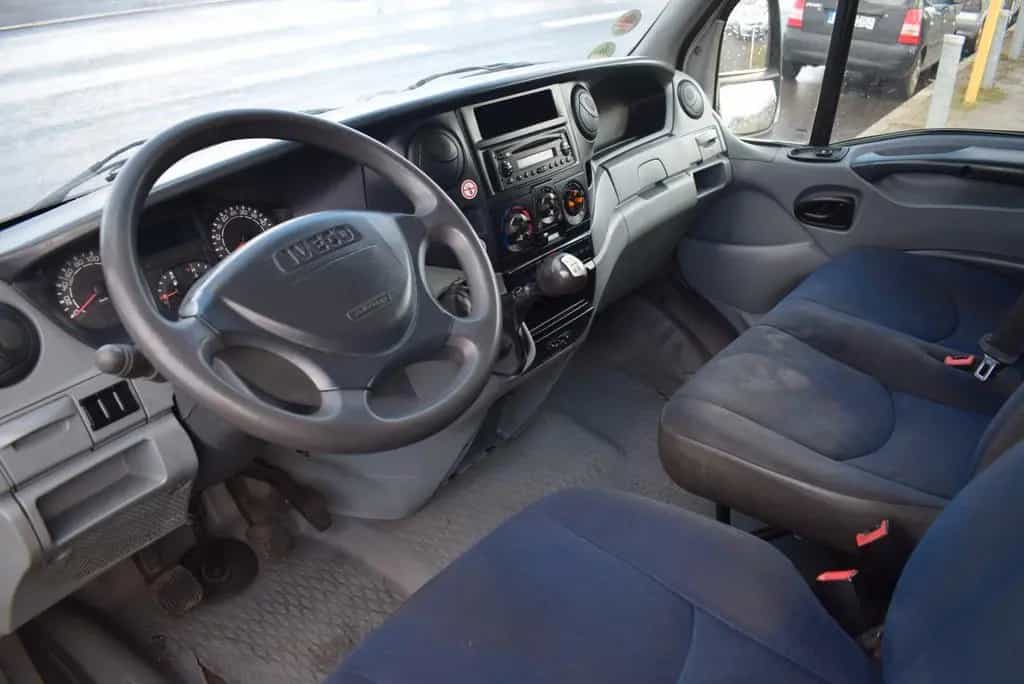 Iveco Daily C30V 07/2011-photo-8