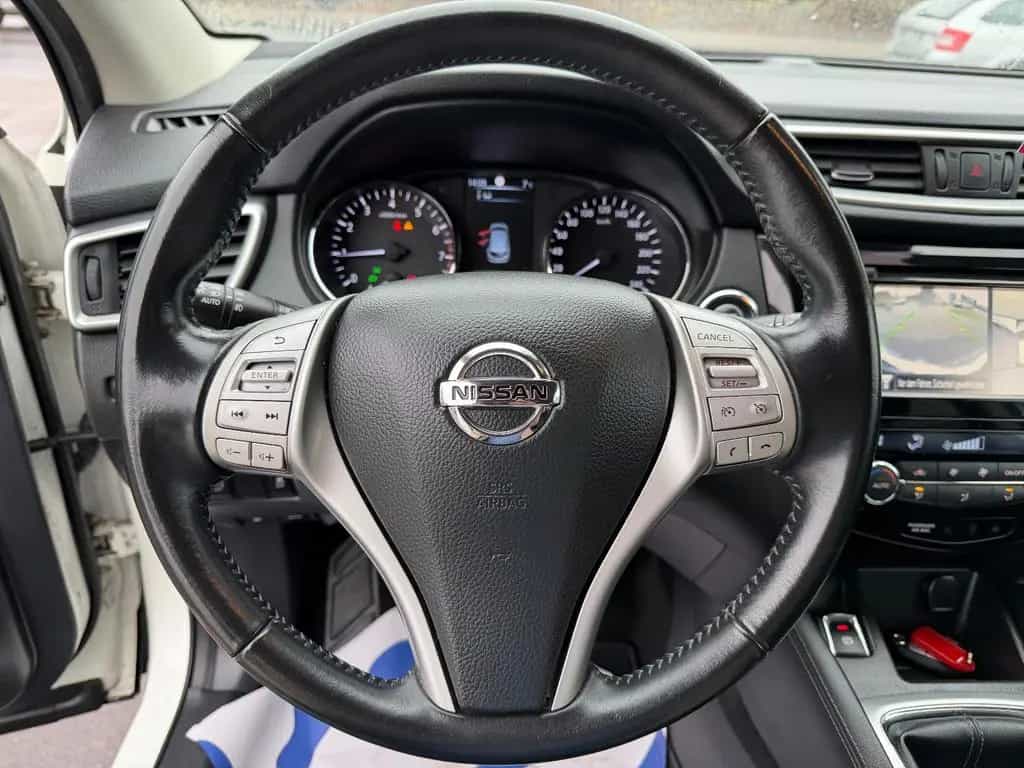 Nissan Qashqai N-Connecta/360°/Navi/Keyless/Tempomat 02/2017-photo-11