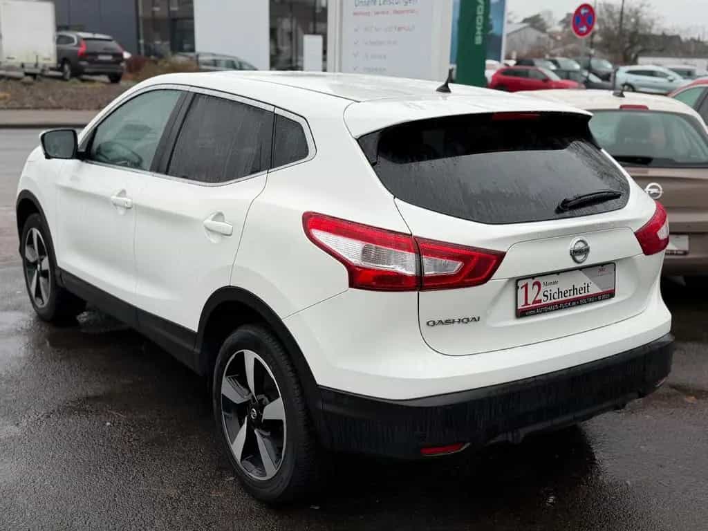Nissan Qashqai N-Connecta/360°/Navi/Keyless/Tempomat 02/2017-photo-3