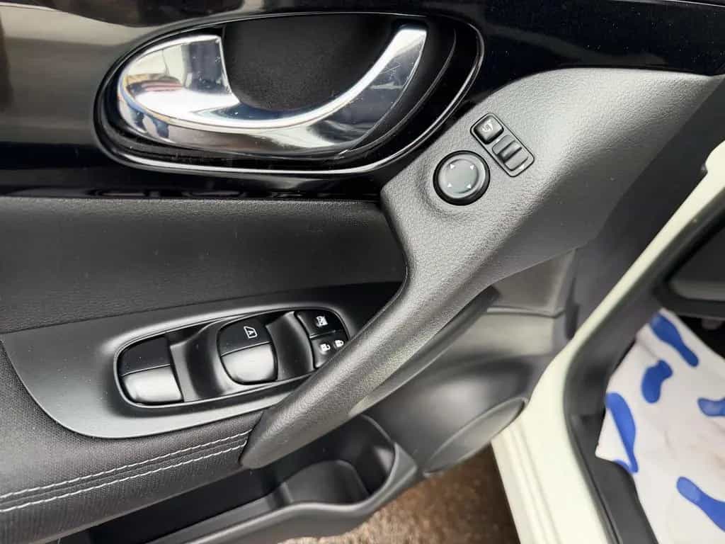 Nissan Qashqai N-Connecta/360°/Navi/Keyless/Tempomat 02/2017-photo-9