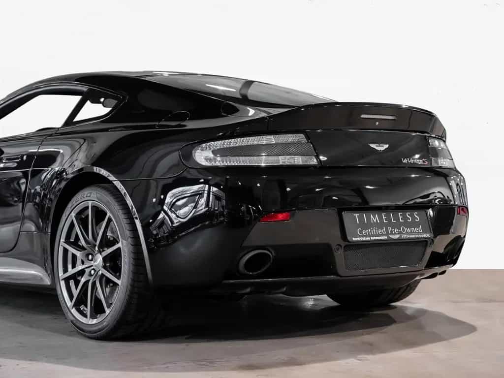 Aston Martin V12 Vantage S Coupe Aston Martin Hamburg 02/2017-photo-17