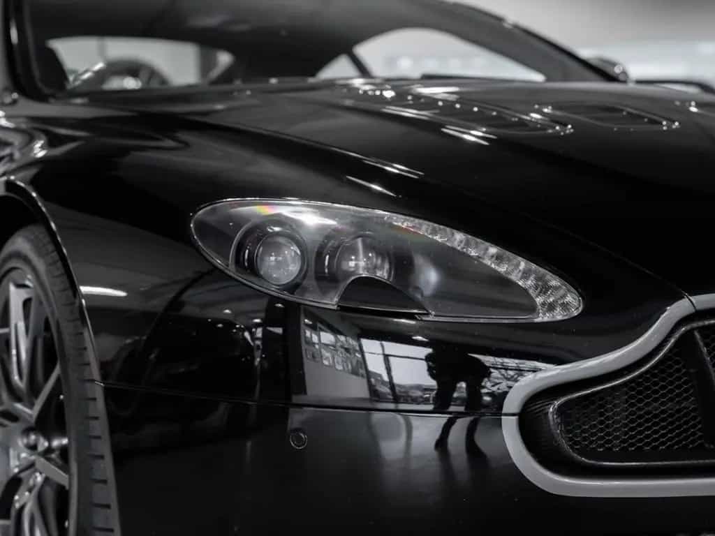 Aston Martin V12 Vantage S Coupe Aston Martin Hamburg 02/2017-photo-21