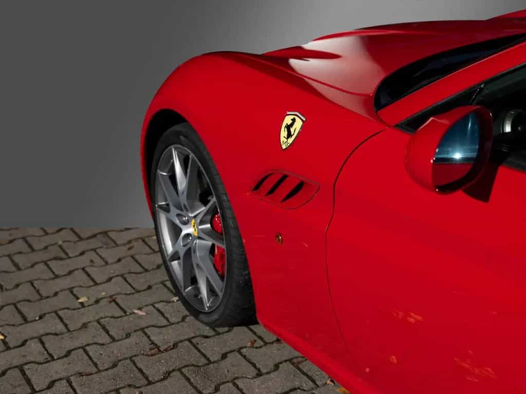 Ferrari California 4.3 V8 4-Sitzer 11/2009-photo-13