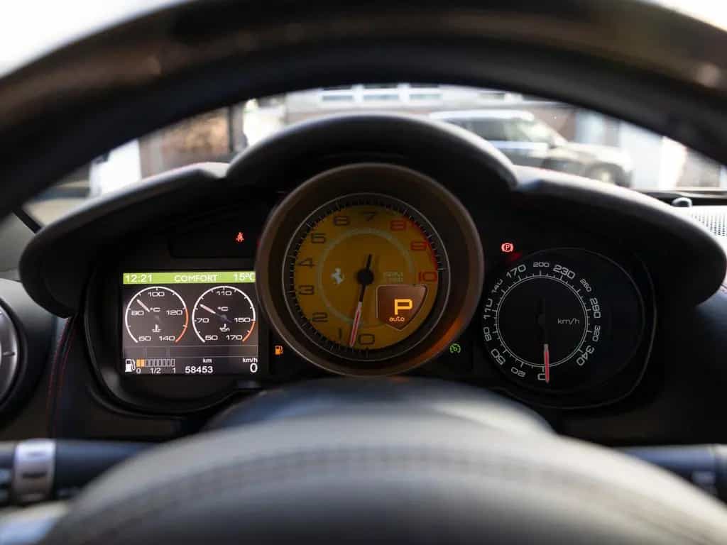 Ferrari California 4.3 V8 4-Sitzer 11/2009-photo-27