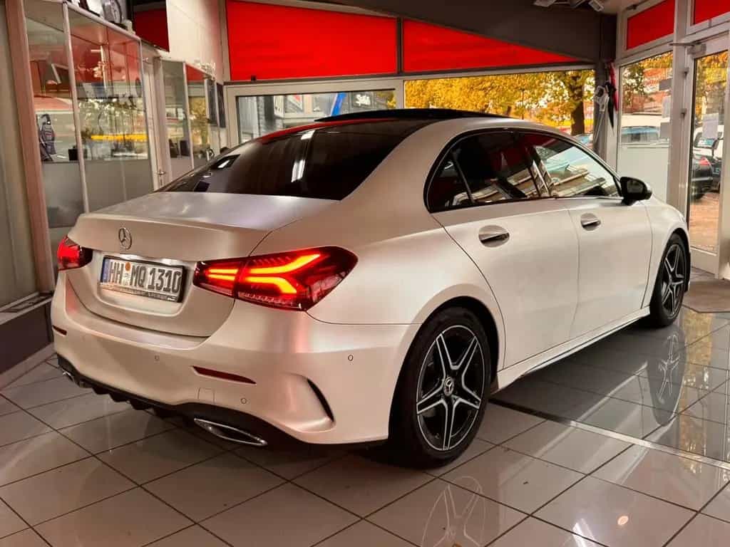 Mercedes-Benz A-Class 200d Lim. AMG Line*Pano*Memory*360* 01/2022-photo-1