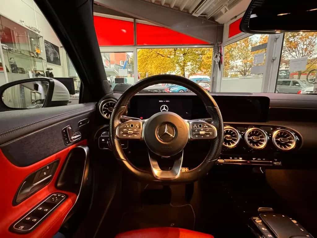 Mercedes-Benz A-Class 200d Lim. AMG Line*Pano*Memory*360* 01/2022-photo-15