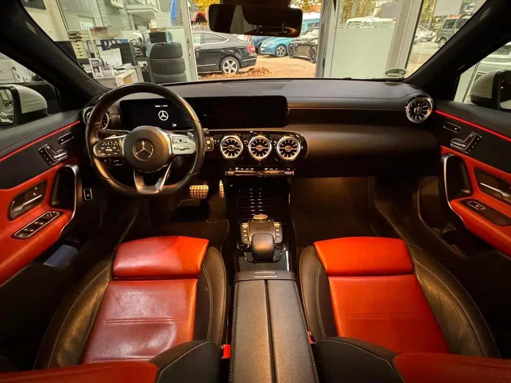Mercedes-Benz A-Class 200d Lim. AMG Line*Pano*Memory*360* 01/2022-photo-2