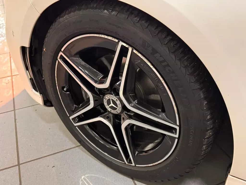 Mercedes-Benz A-Class 200d Lim. AMG Line*Pano*Memory*360* 01/2022-photo-8