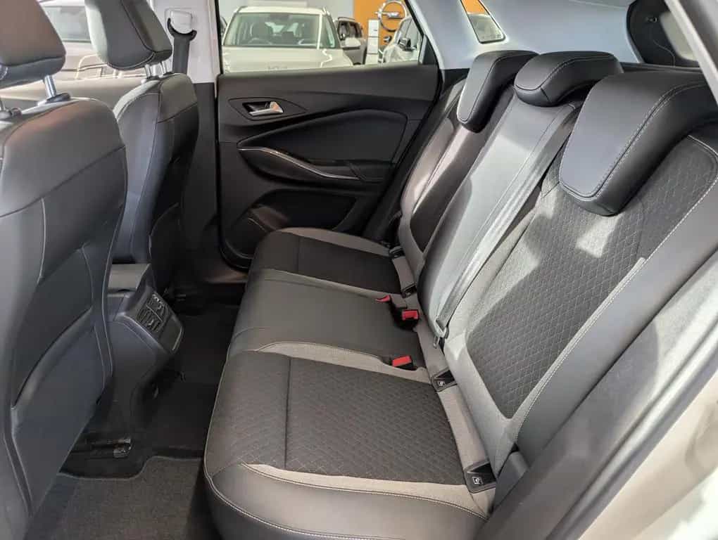 Opel Grandland 1.2 Elegance Keyless LED Parkassist 08/2021-photo-8
