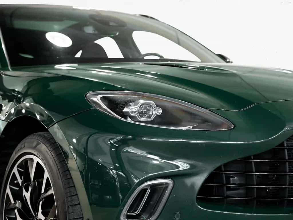Aston Martin DBX Aston Martin Hamburg 09/2021-photo-13