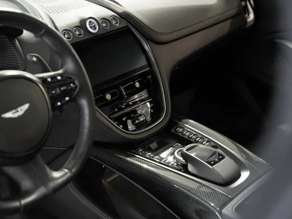 Aston Martin DBX Aston Martin Hamburg 09/2021-photo-21