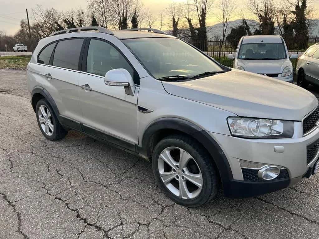 Chevrolet Captiva 2.2 VCDi 184CV 4WD LTZ 03/2013-photo-4