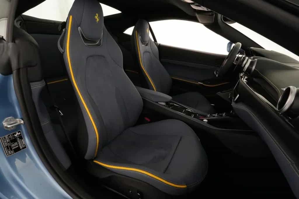 Ferrari Portofino M Sonderfarbe Avio met. 08/2023-photo-21