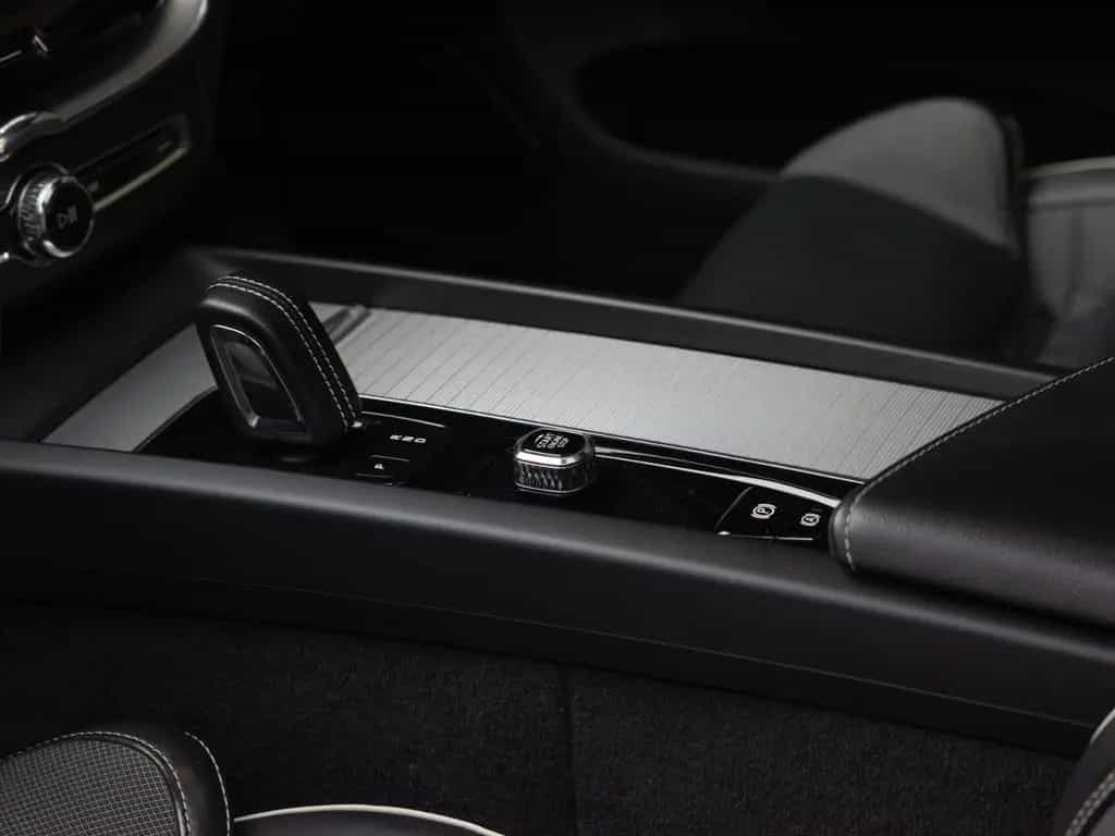 Volvo XC60 B4 Diesel R Design AWD 11/2021-photo-15