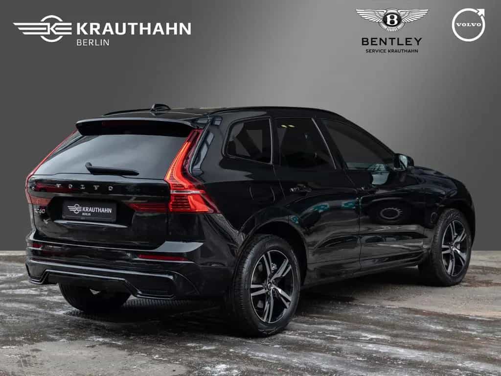 Volvo XC60 B4 Diesel R Design AWD 11/2021-photo-2