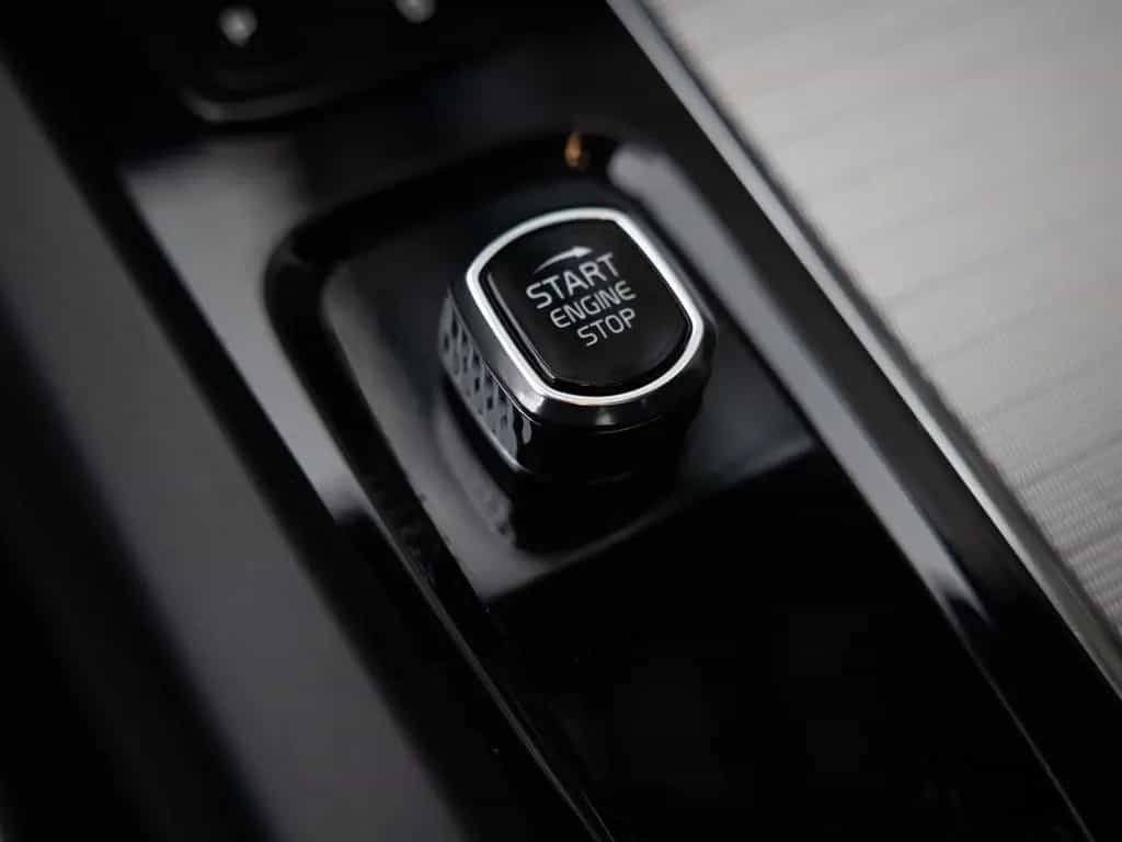 Volvo XC60 B4 Diesel R Design AWD 11/2021-photo-20