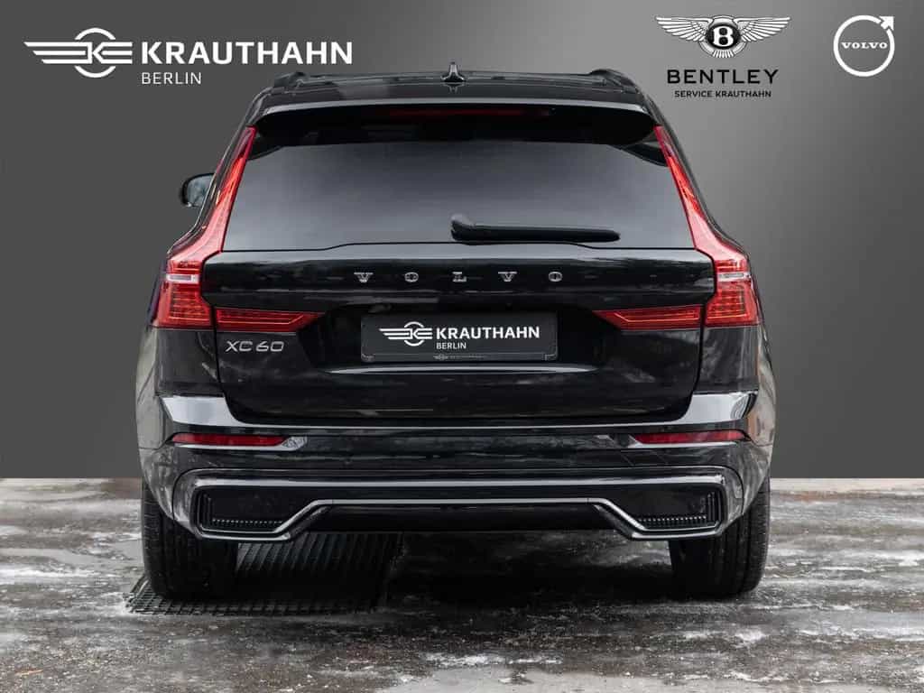 Volvo XC60 B4 Diesel R Design AWD 11/2021-photo-5