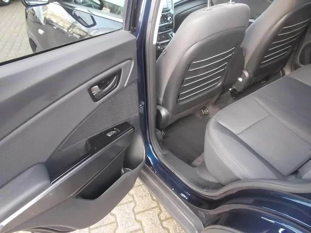 Ssangyong Tivoli Grand 1.5 T Amber  Automatik Klima Kamera 04/2022-photo-14