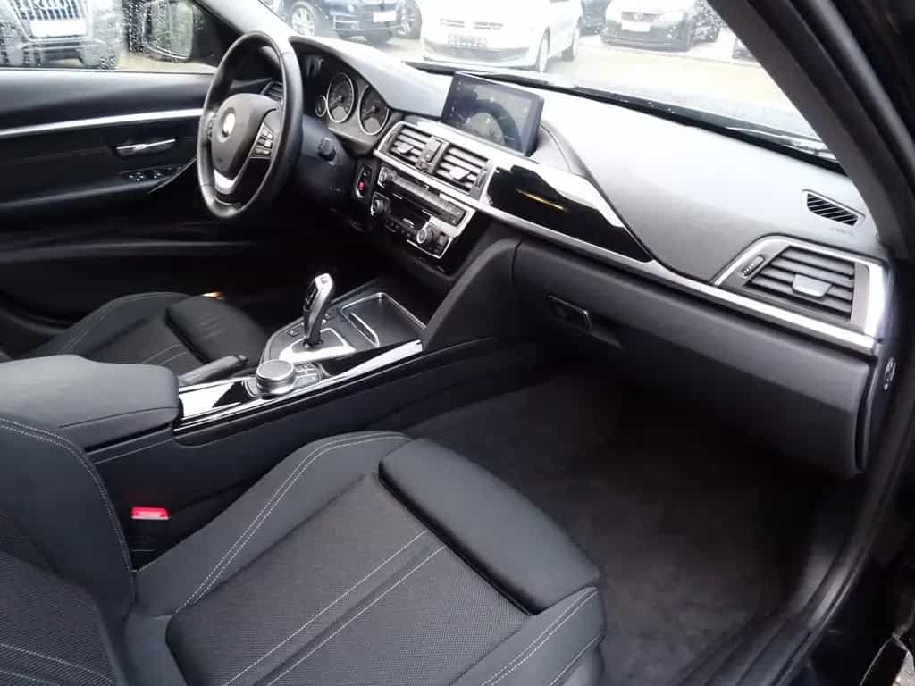 BMW 340 i Touring Sport Line LED NAVI KAMERA SHZ PDC 10/2018-photo-11
