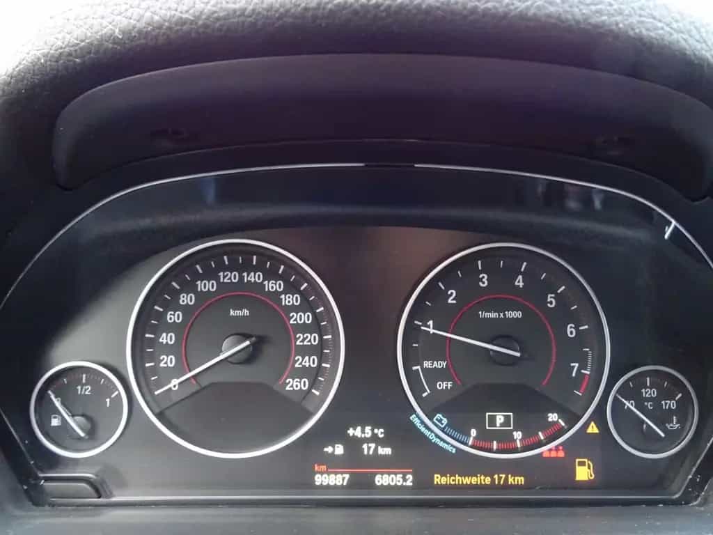 BMW 340 i Touring Sport Line LED NAVI KAMERA SHZ PDC 10/2018-photo-18