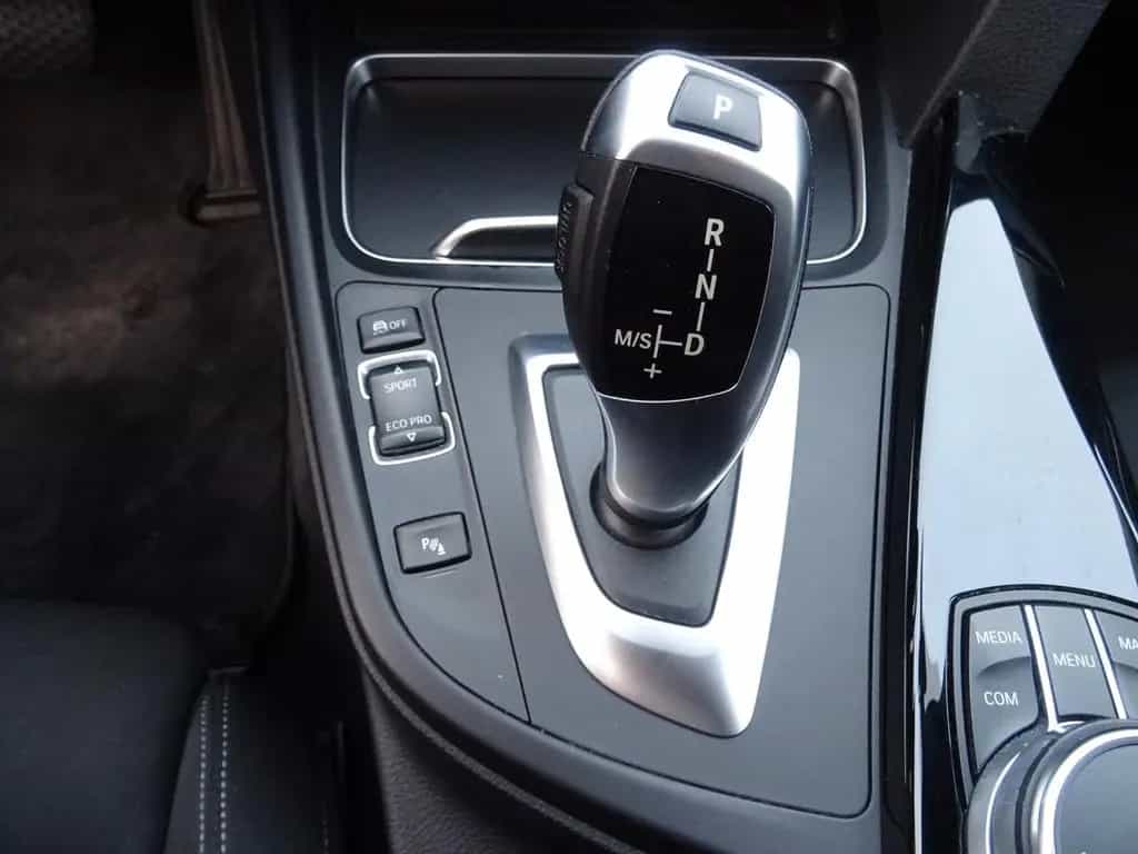 BMW 340 i Touring Sport Line LED NAVI KAMERA SHZ PDC 10/2018-photo-21
