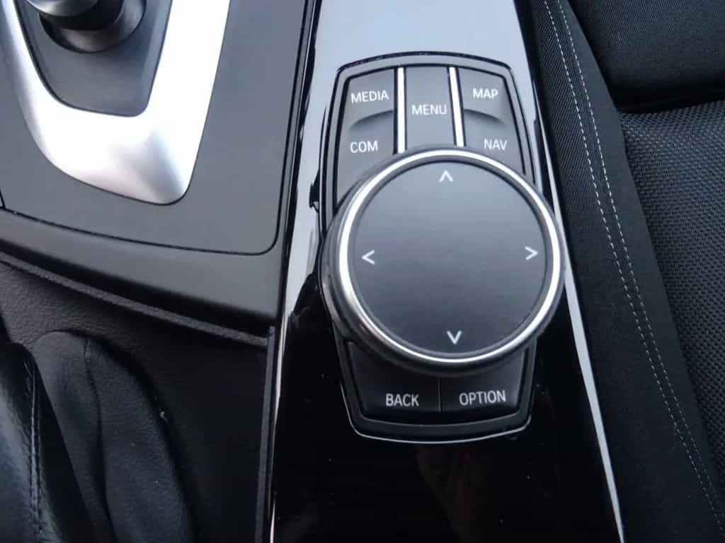BMW 340 i Touring Sport Line LED NAVI KAMERA SHZ PDC 10/2018-photo-22