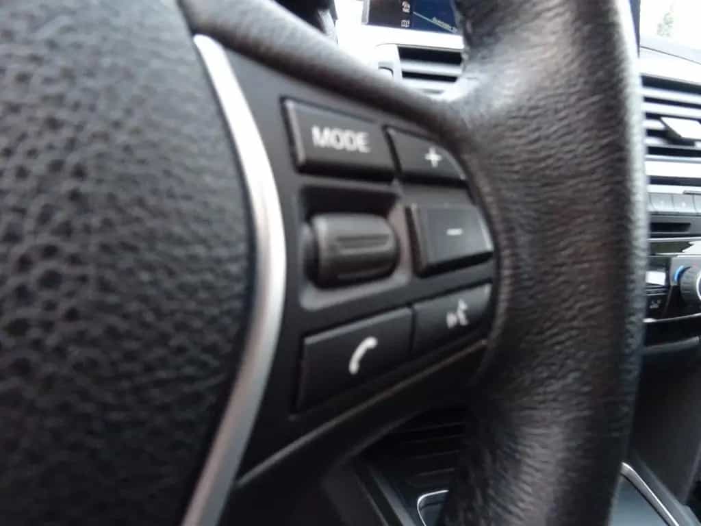 BMW 340 i Touring Sport Line LED NAVI KAMERA SHZ PDC 10/2018-photo-23