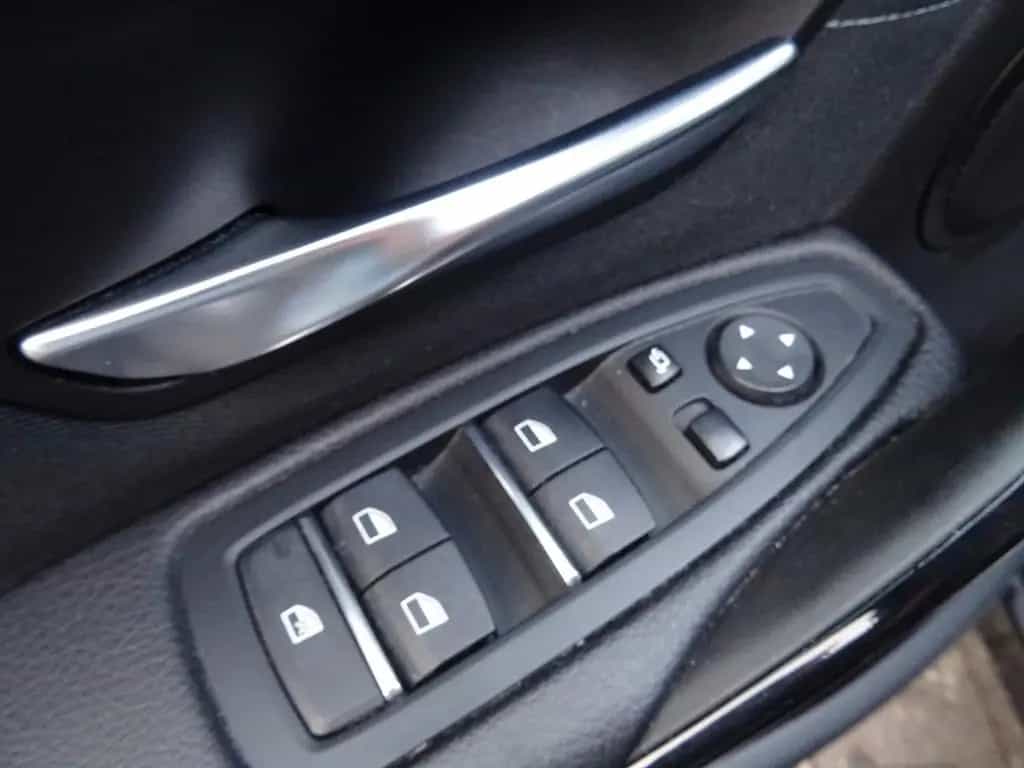 BMW 340 i Touring Sport Line LED NAVI KAMERA SHZ PDC 10/2018-photo-26