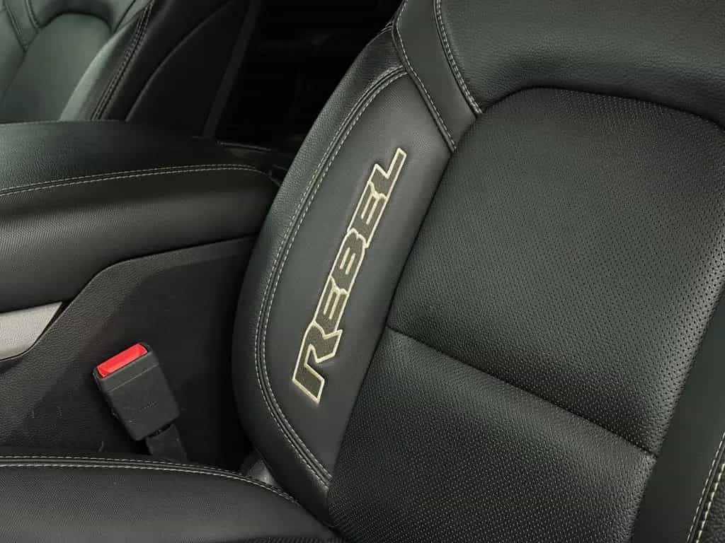 Dodge RAM 5.7 V8 HEMI Rebel*Luftfahrwerk*Panorama LED 12/2019-photo-22