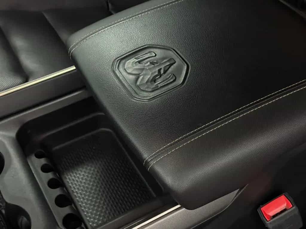 Dodge RAM 5.7 V8 HEMI Rebel*Luftfahrwerk*Panorama LED 12/2019-photo-23