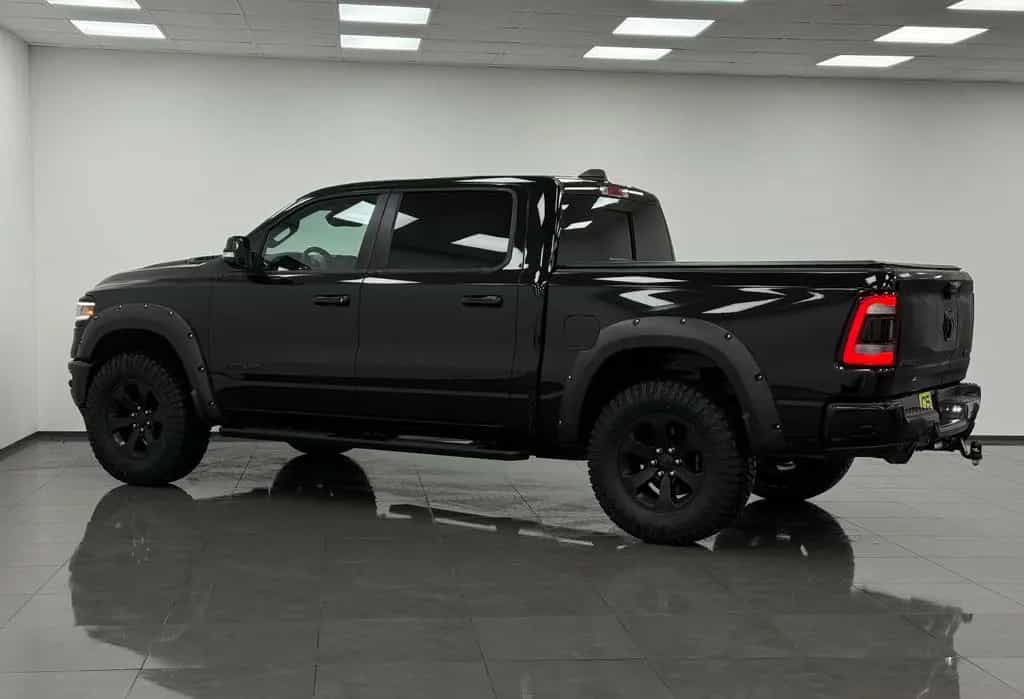 Dodge RAM 5.7 V8 HEMI Rebel*Luftfahrwerk*Panorama LED 12/2019-photo-4
