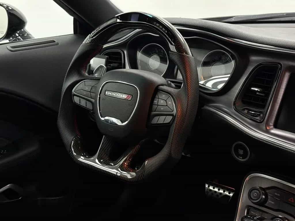 Dodge Challenger 5.7 V8 HEMI*AirRide* 21"LaChanti LED 12/2017-photo-19
