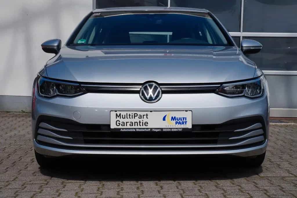 Volkswagen Golf VIII Life*LED*PDC*NAVI*SHZ*DIGITAL COCKPIT* 03/2020-photo-1