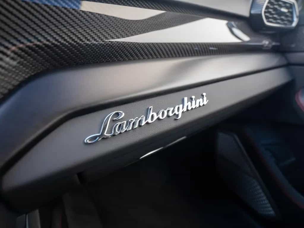 Lamborghini Urus 23" B&O PANO MASSAGE AHK PARK ASSIST BIG CA 01/2022-photo-22