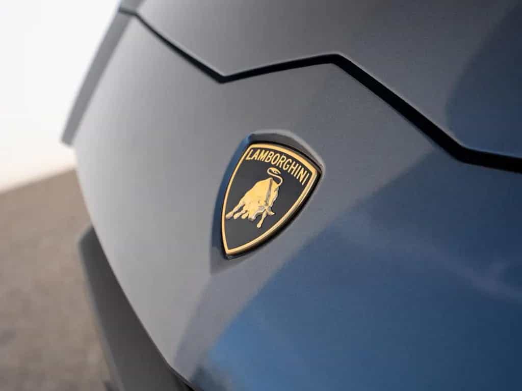Lamborghini Urus 23" B&O PANO MASSAGE AHK PARK ASSIST BIG CA 01/2022-photo-25