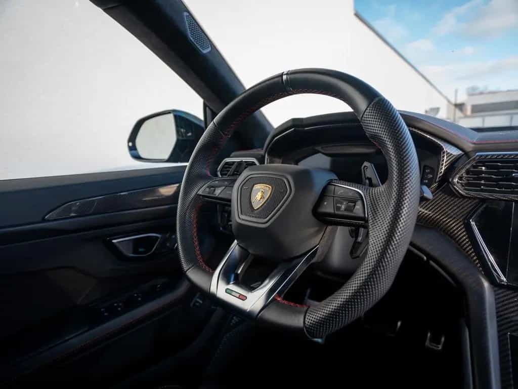 Lamborghini Urus 23" B&O PANO MASSAGE AHK PARK ASSIST BIG CA 01/2022-photo-34