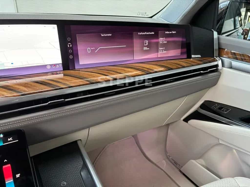 Cadillac Escalade MY26 6.2 V8 ESV  Platinum Luxury 24" null-photo-16