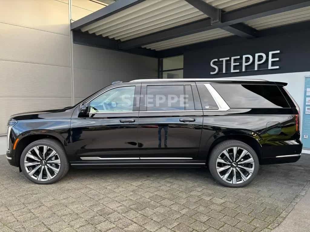 Cadillac Escalade MY26 6.2 V8 ESV  Platinum Luxury 24" null-photo-2