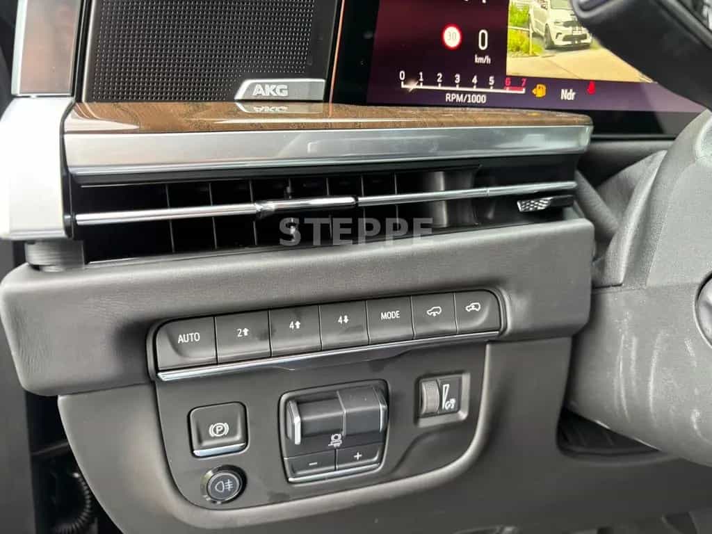 Cadillac Escalade FACELIFT MY26 6.2 V8 Platinum Luxury24" null-photo-24
