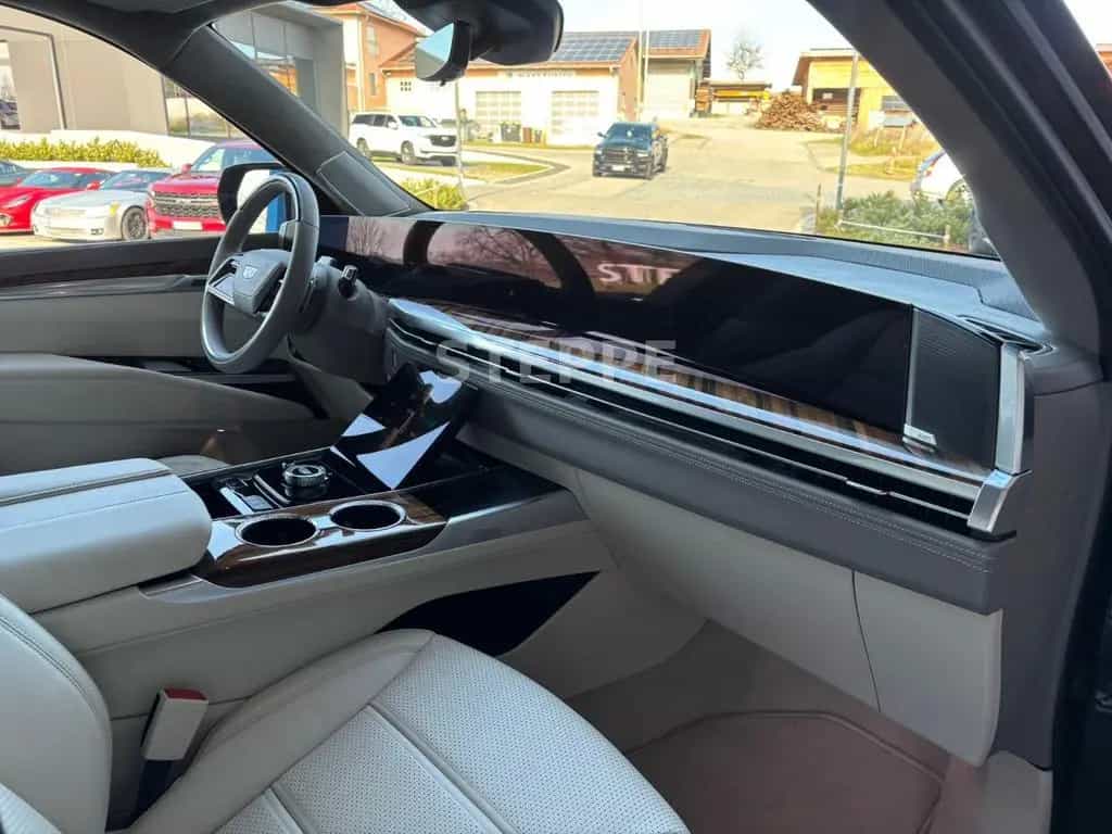 Cadillac Escalade FACELIFT MY26 6.2 V8 Platinum Luxury24" null-photo-5